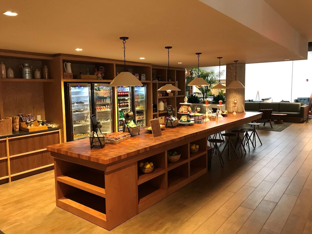 DoubleTree by Hilton Atlanta Windy Hill Ballpark - photo 55