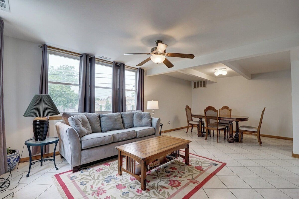 Getaway Near ORD With Great Local Amenities - photo 5