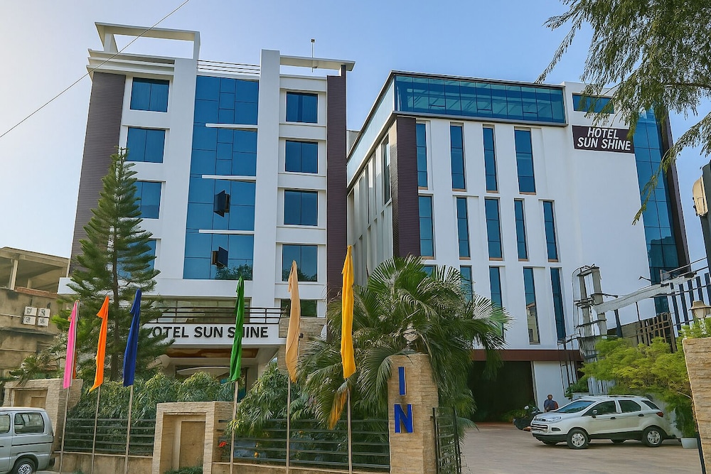 Hotel Sunshine — Baharampur