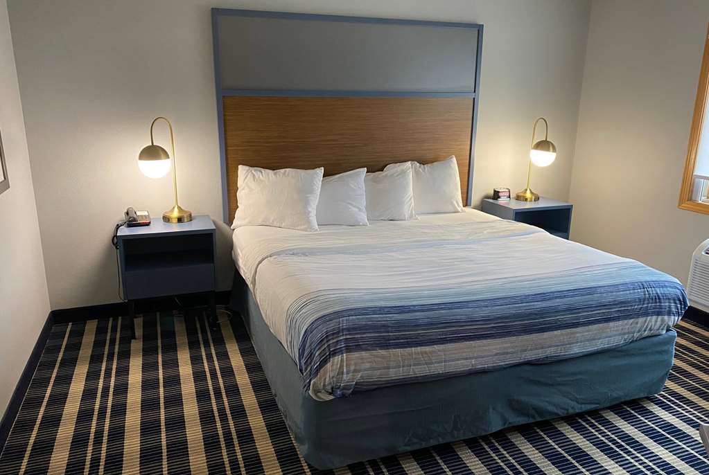 AmericInn by Wyndham Chanhassen - photo 27