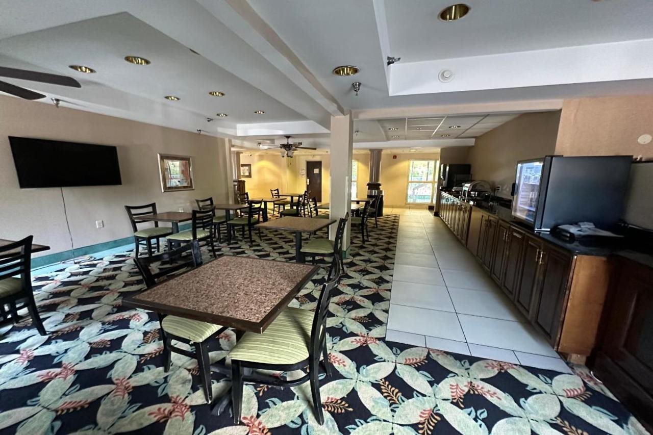 Country Inn & Suites by Radisson Murrells Inlet SC - photo 17