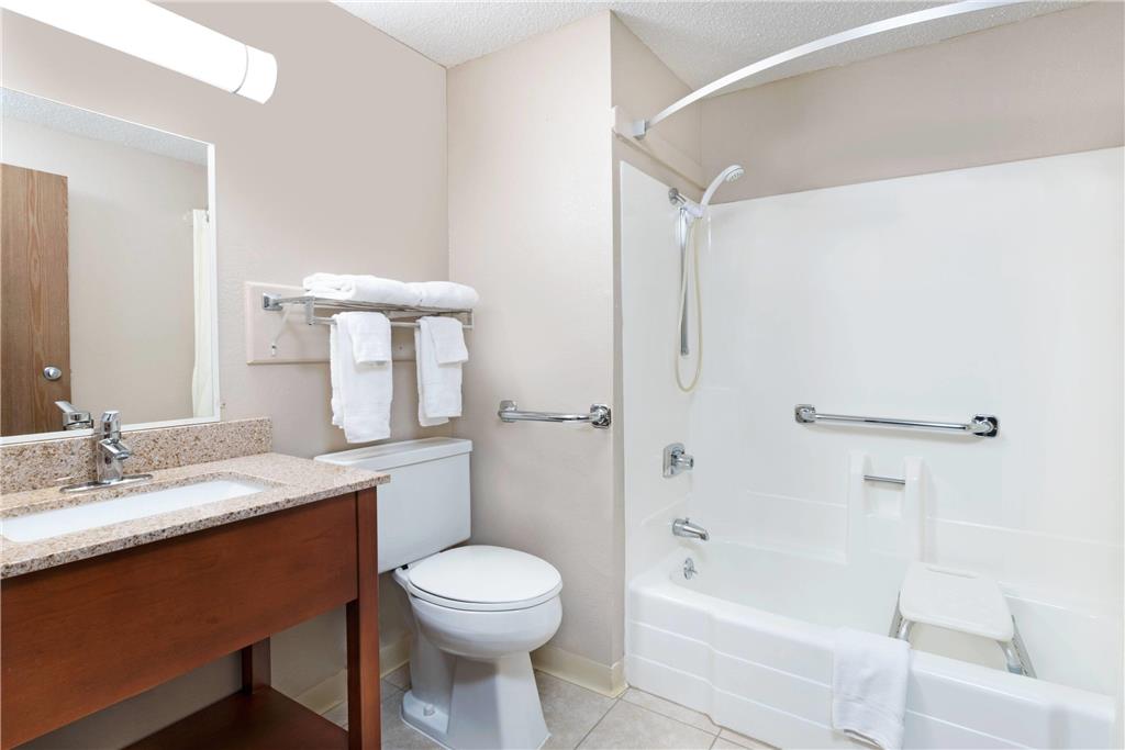 Super 8 by Wyndham Miles City - photo 14