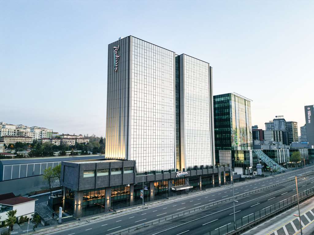 Radisson Hotel Istanbul Merter — 5-Star Luxury Hotel in Istanbul, Turkey