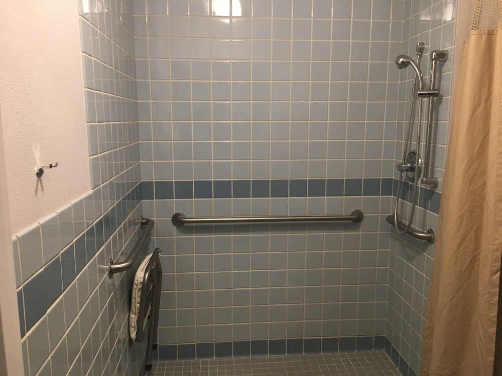 Quality Inn Carlin - photo 27