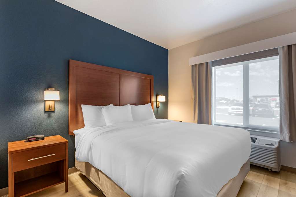 Comfort Inn & Suites Bennett - photo 21