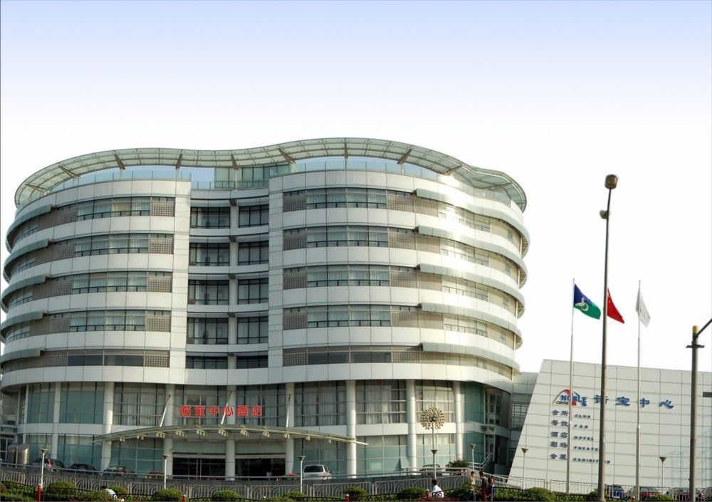 Noble Center - carbon neutral hotel in Shanghai