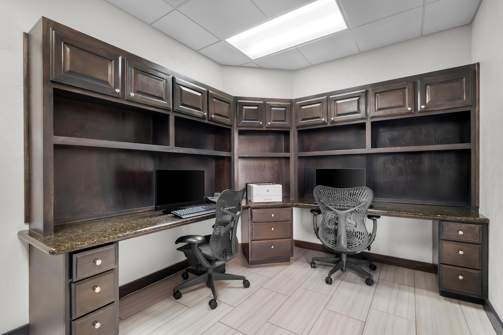 Hilton Garden Inn Amarillo - photo 59