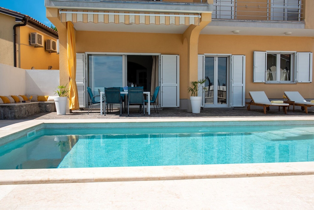 House Gold Point — 5-Star Luxury Hotel in Opatija, Croatia