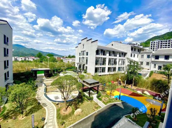 Ou Yu chain B & B in Luanchuan Chengguanzhen, People's Republic of China