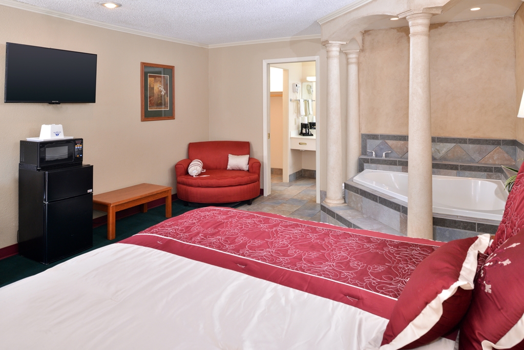 Americas Best Value Inn Lubbock East - photo 14