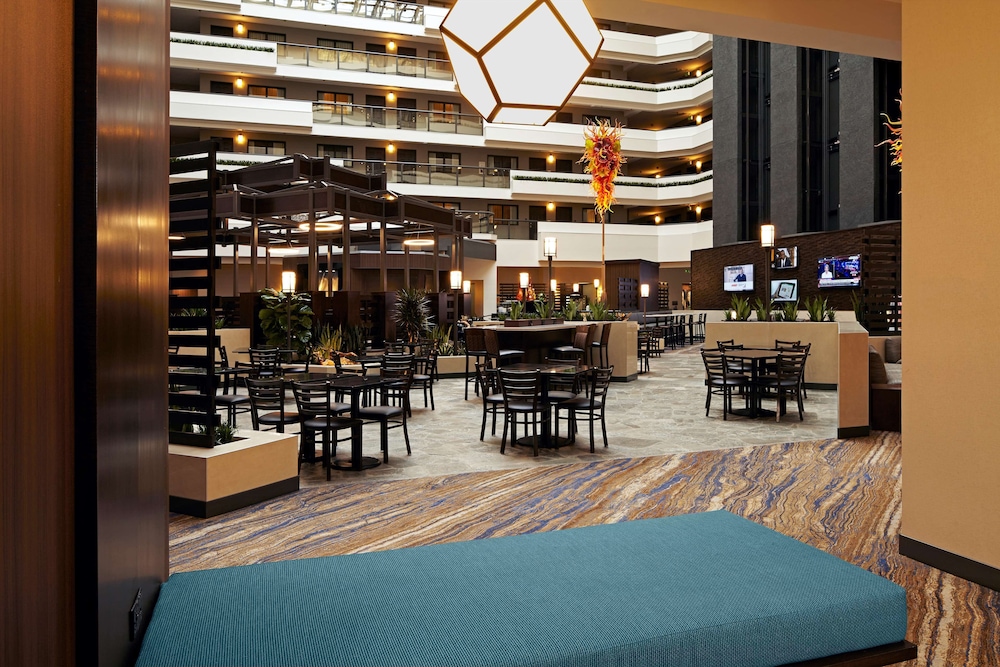 Embassy Suites by Hilton Los Angeles International Airport North - photo 7