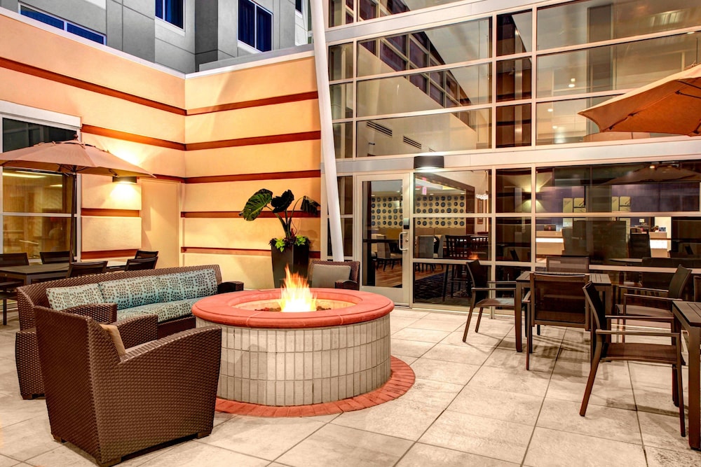 Residence Inn by Marriott Philadelphia Airport - photo 40
