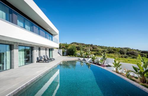 Vila Luna B&B — 4-Star Luxury Hotel in Lagos, Portugal