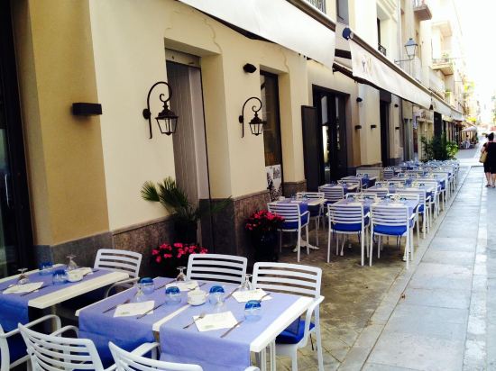 Can Segura Hotel — hotel in Sant Feliu De Guixols