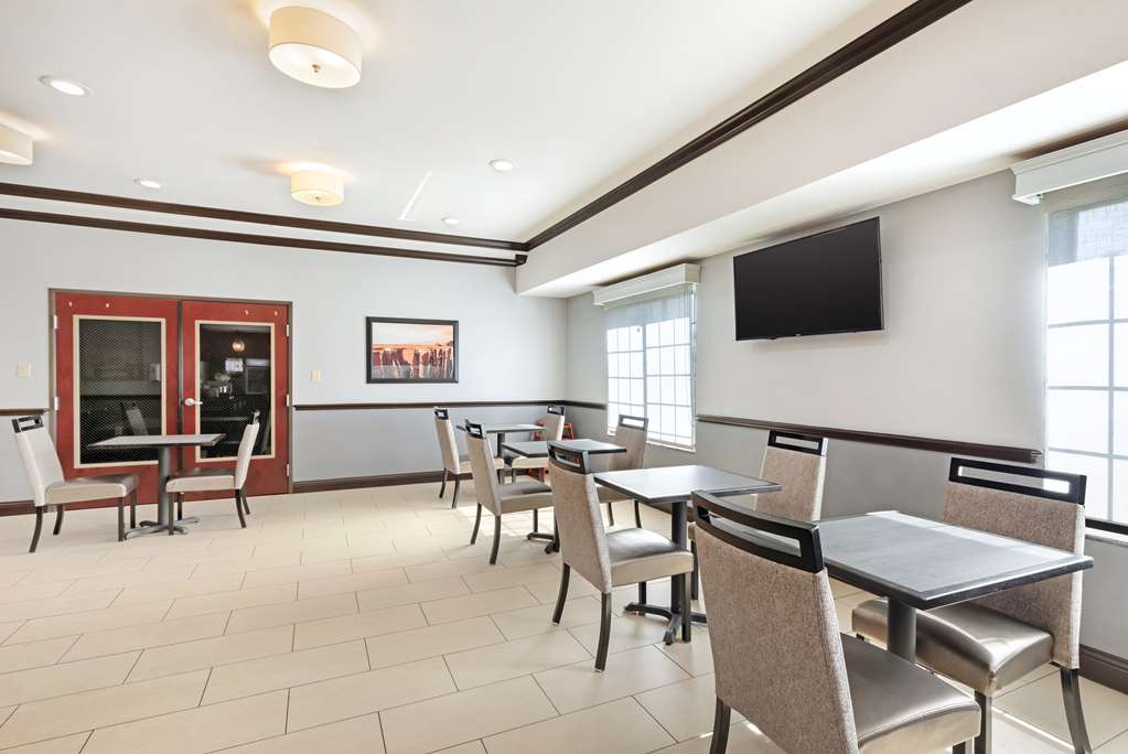 Best Western Carthage Inn & Suites - photo 28