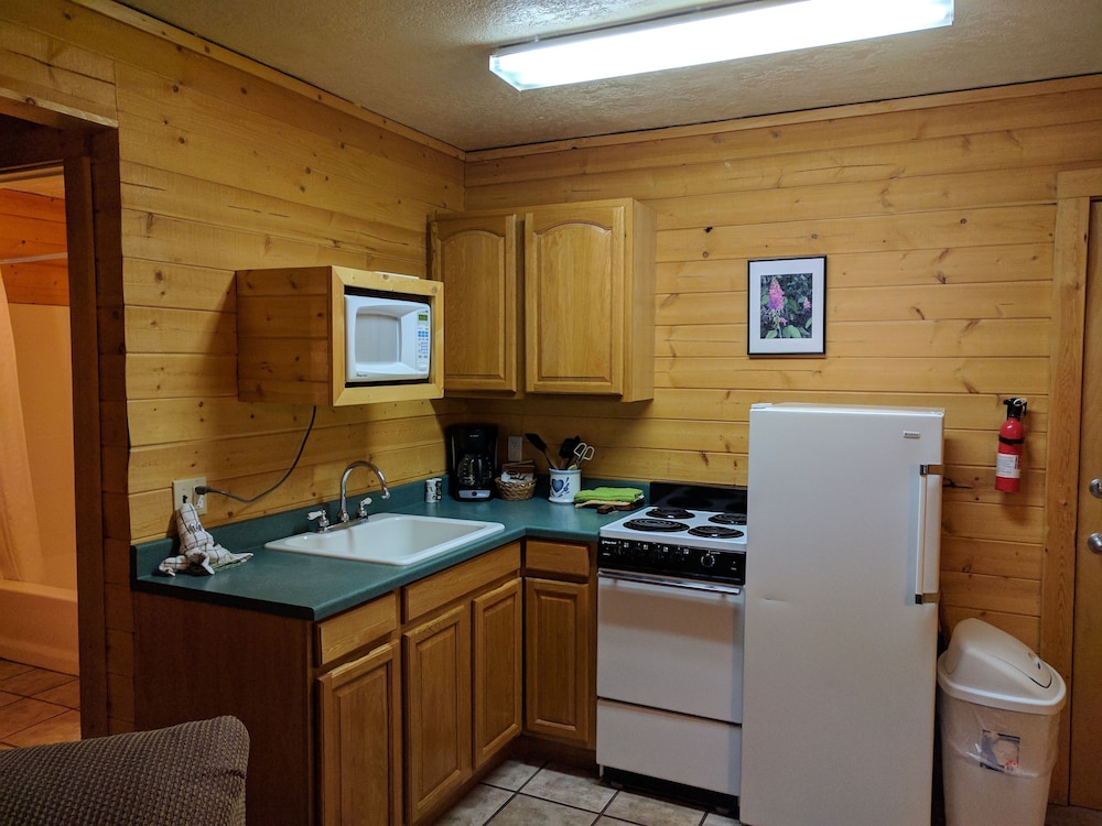 Emerald Forest Cabins - photo 44