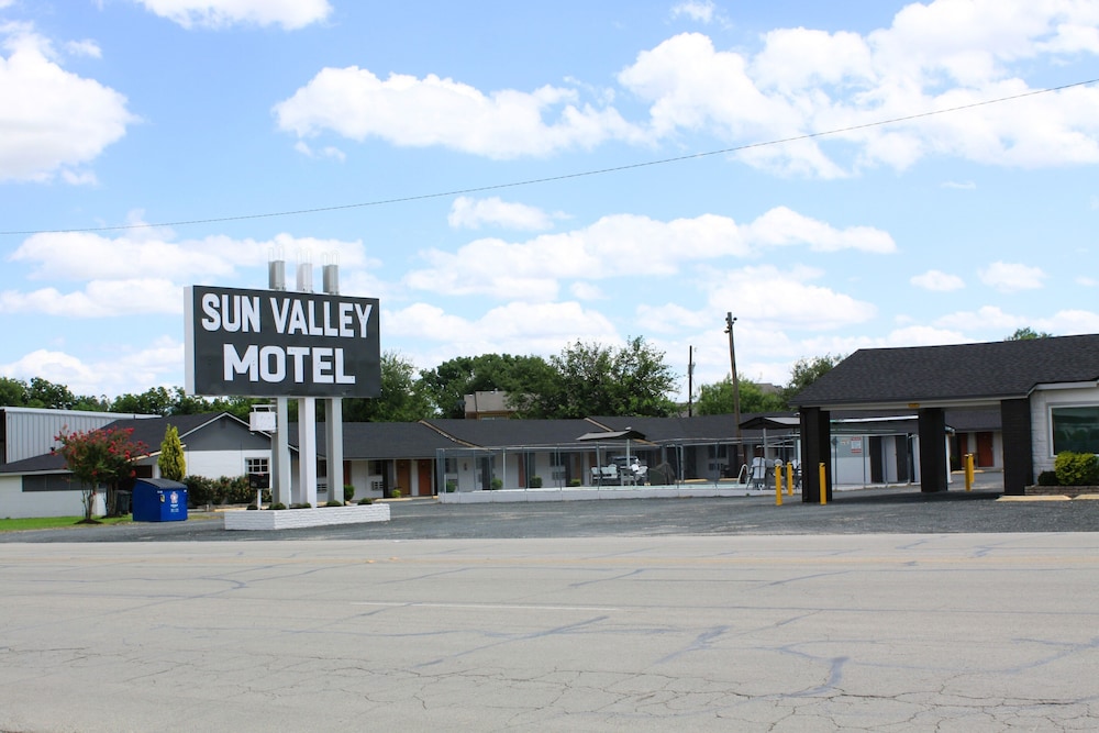 Sun Valley Motel - photo 33