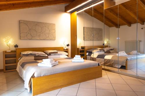 Incantevole Mansardato 75mq vicino a BGY — 4-Star Luxury Hotel in Zanica, Italy