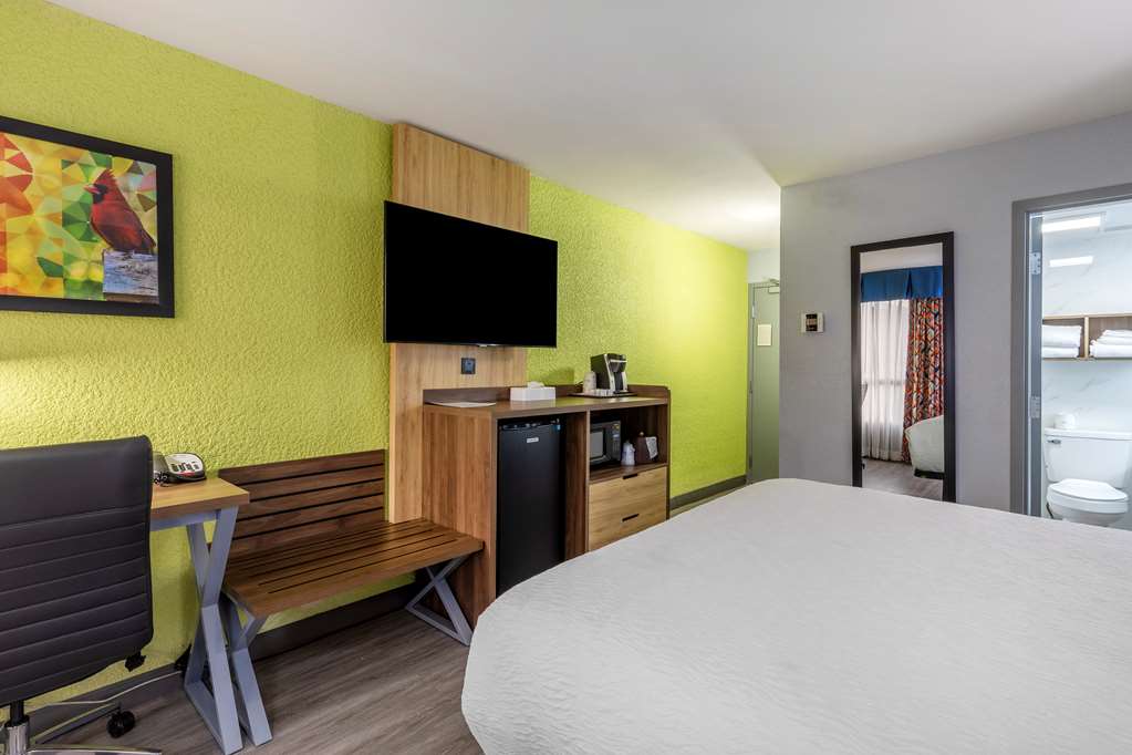 Best Western Plus St. Louis West Westport - photo 27