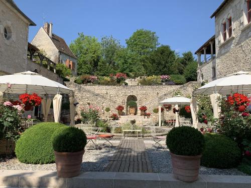 Demeure des Vieux Bains — 4-Star Luxury Hotel in Provins, France