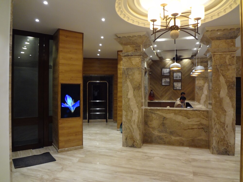 Grand Hotel Ballard Estate