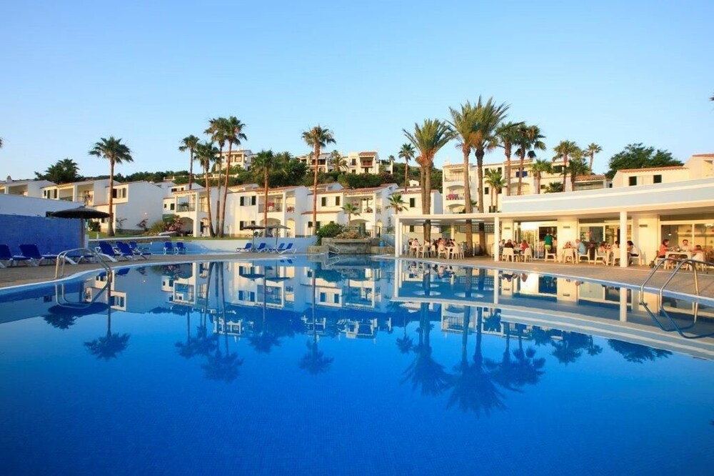 TRH Tirant Playa — 4-Star Luxury Hotel in Mao, Spain
