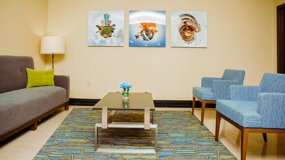 Holiday Inn Express & Suites Waller Prairie View by IHG - photo 39