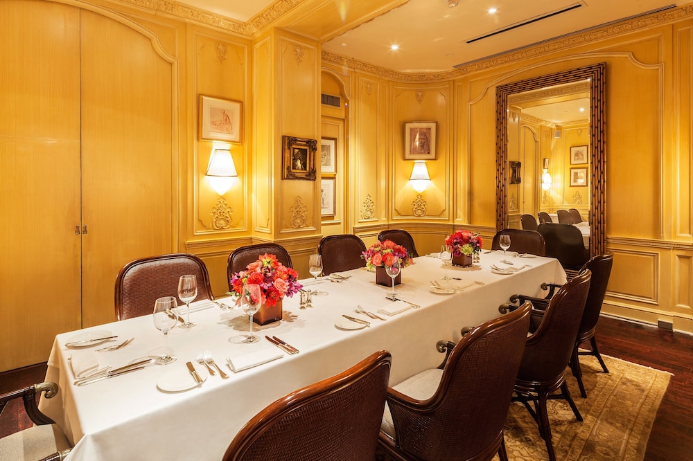 Hotel Plaza Athenee - photo 41