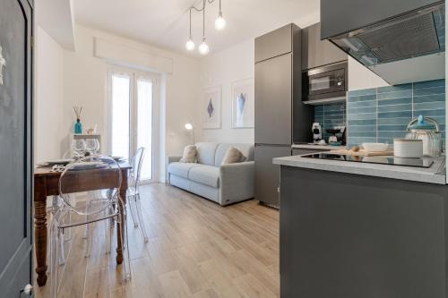 H11 Suite la Mer Sanremo Spiagge — 4-Star Luxury Hotel in San Remo, Italy