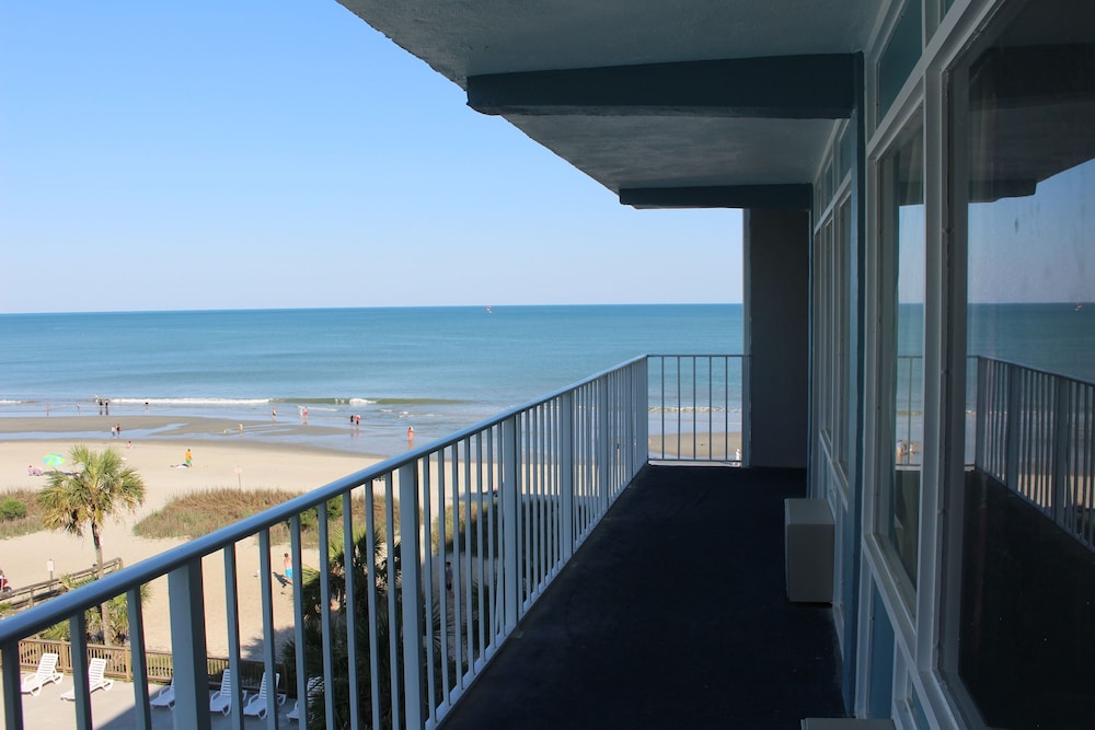 Blu Atlantic Oceanfront Hotel & Suites - photo 33