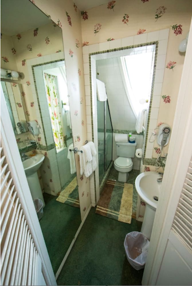 Bath Street Inn - photo 52