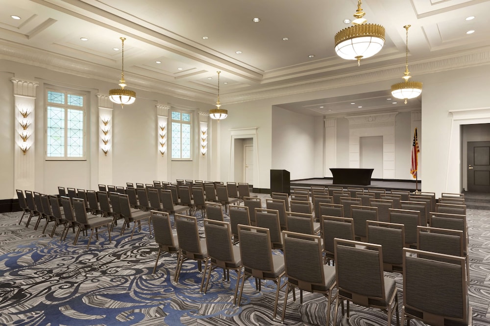 Hilton New Orleans St. Charles Avenue - photo 56