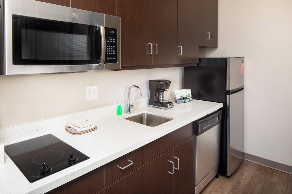 TownePlace Suites by Marriott Midland South I 20 - photo 10