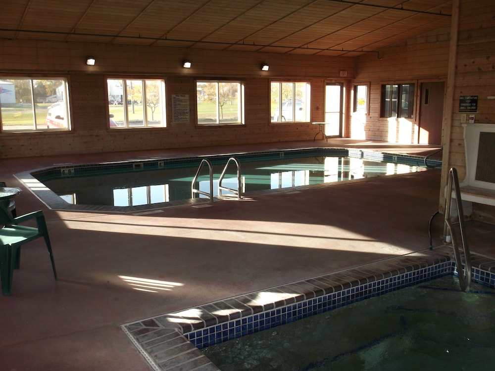 De Smet Super Deluxe Inn and Suites - photo 21