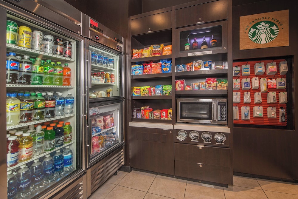 Courtyard by Marriott Newark University of Delaware - photo 21