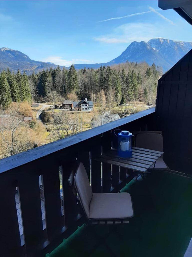 Gipfelsieg am Hallstättersee — 4-Star Luxury Hotel in Bad Goisern, Austria