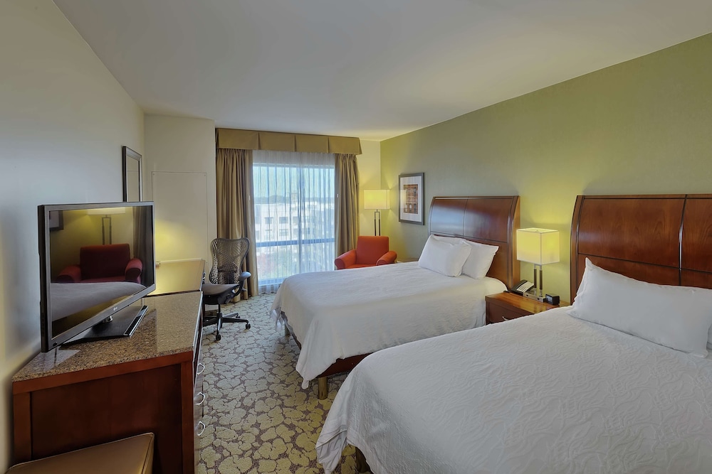 Hilton Garden Inn Durham University Medical Center - photo 17