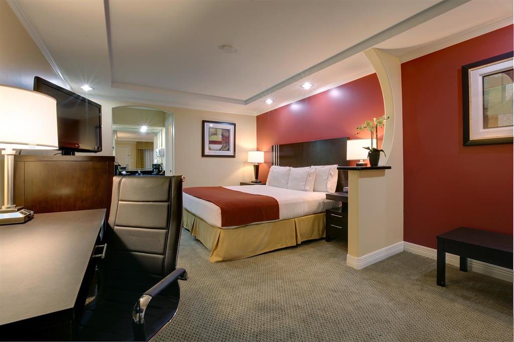 Americas Best Value Inn Angleton - photo 8