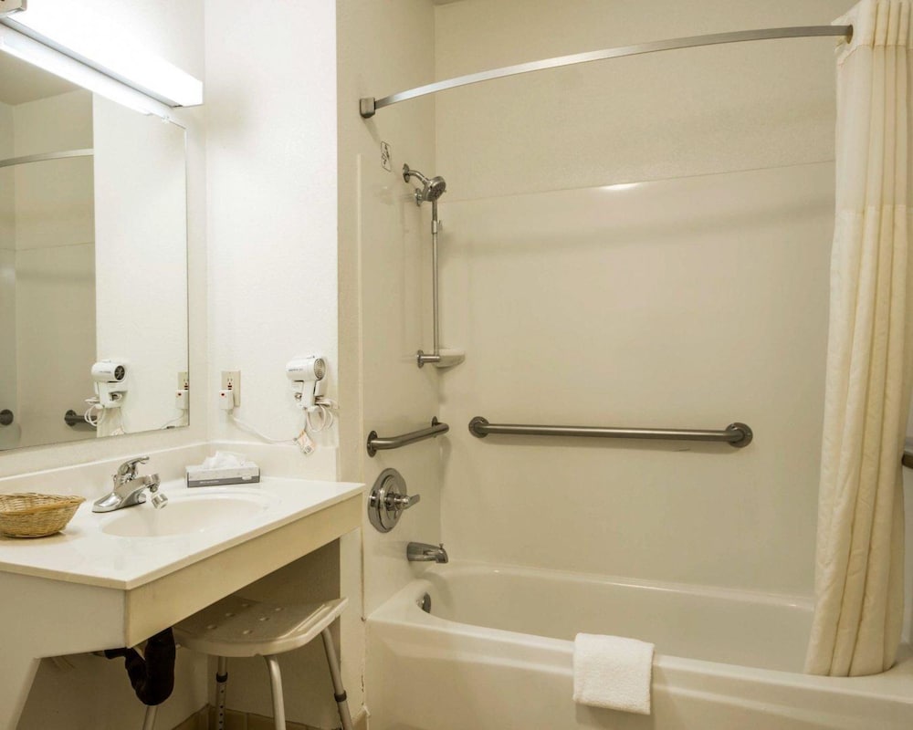Rodeway Inn Watsonville - photo 38