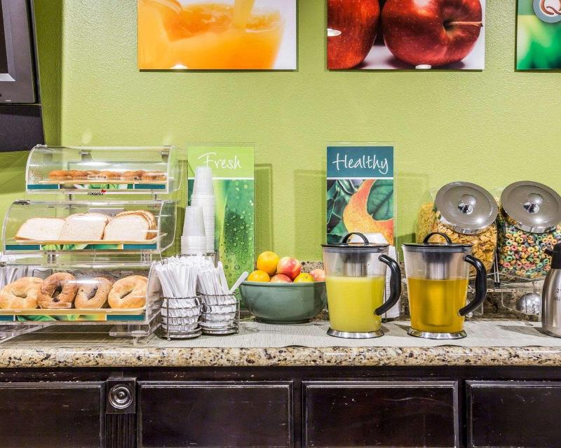 Quality Inn & Suites Thousand Oaks - photo 35