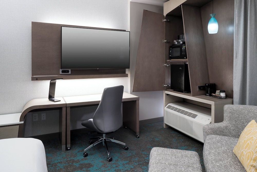 Courtyard by Marriott Houston Heights I 10 - photo 14