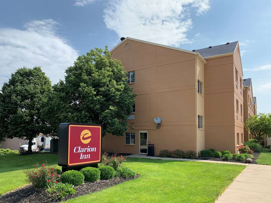 Clarion Inn Fairborn near Wright Patterson AFB - photo 2