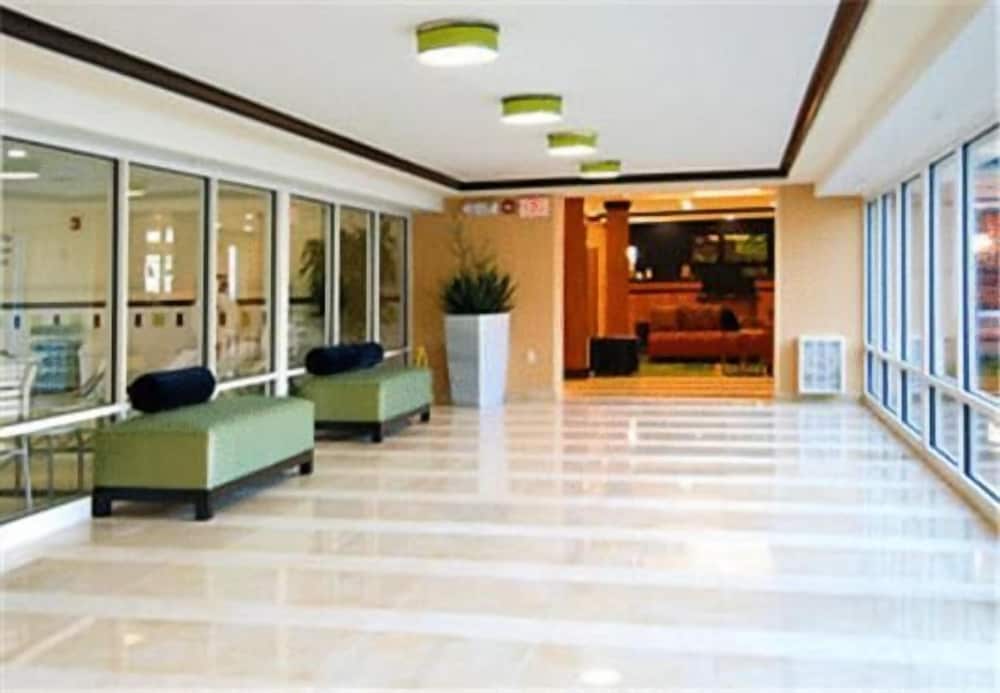 Fairfield Inn & Suites by Marriott Plainville - photo 3