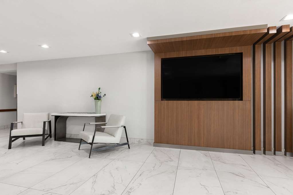 Super 8 by Wyndham Grapevine DFW Airport Northwest - photo 5