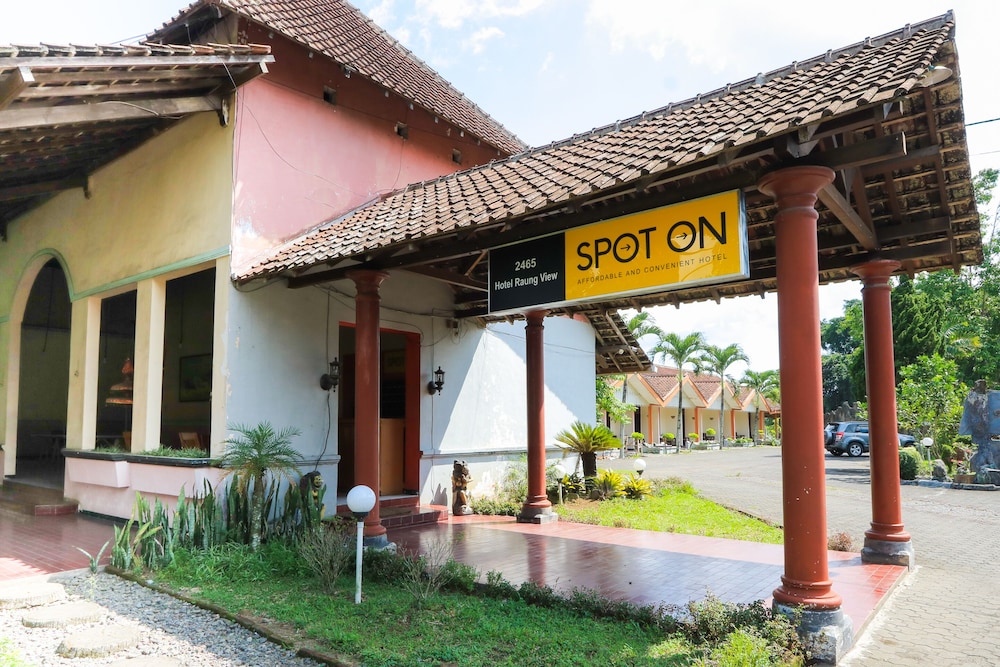 OYO 2465 Hotel Raung View in Banyuwangi, Indonesia
