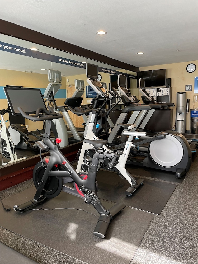 Hampton Inn San Diego Downtown - photo 25