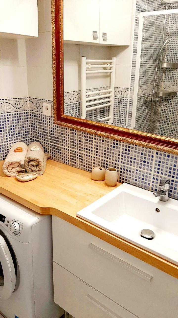 Studio Vue Mer Exceptionnelle Premiere Ligne Carnon Plage in Mauguio, France