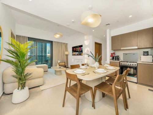UrbanStays Dubai Act Tower - last minute hotel in Dubai