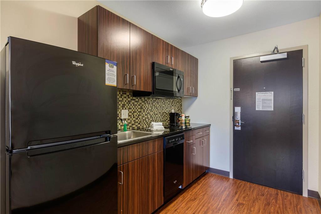 MainStay Suites St. Louis Airport - photo 2