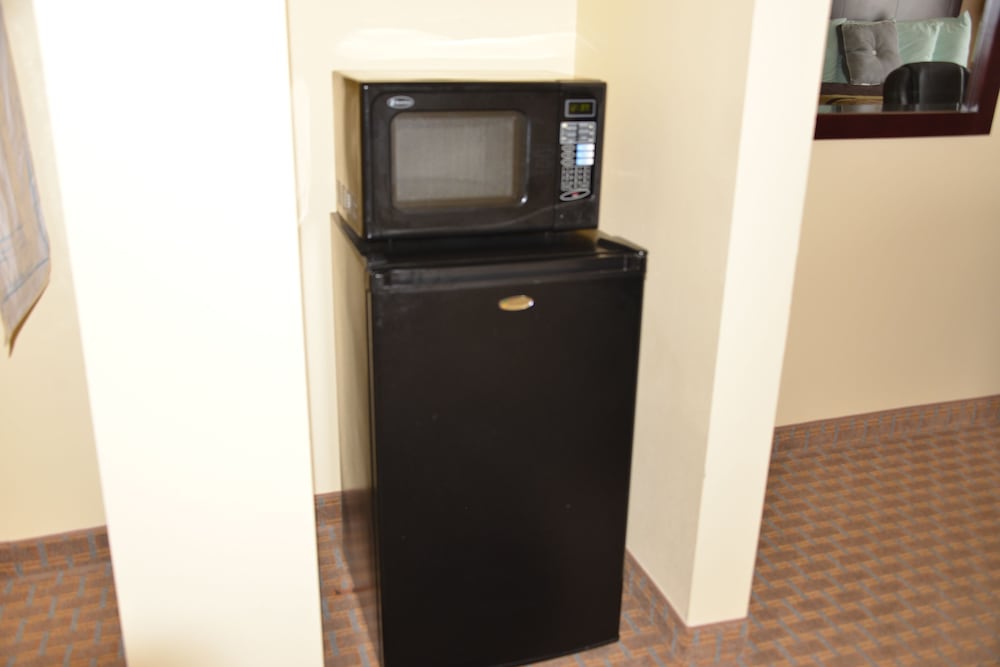 Irish Inn And Suites - photo 6
